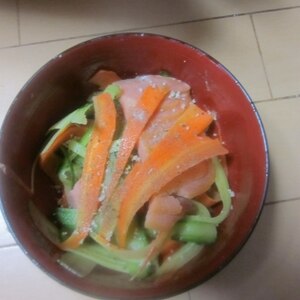 ズッキーニとスモークサーモンの夏野菜ソテー